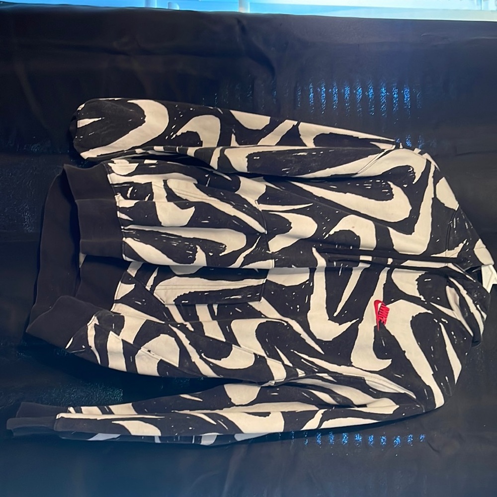 Nike sweatshirt